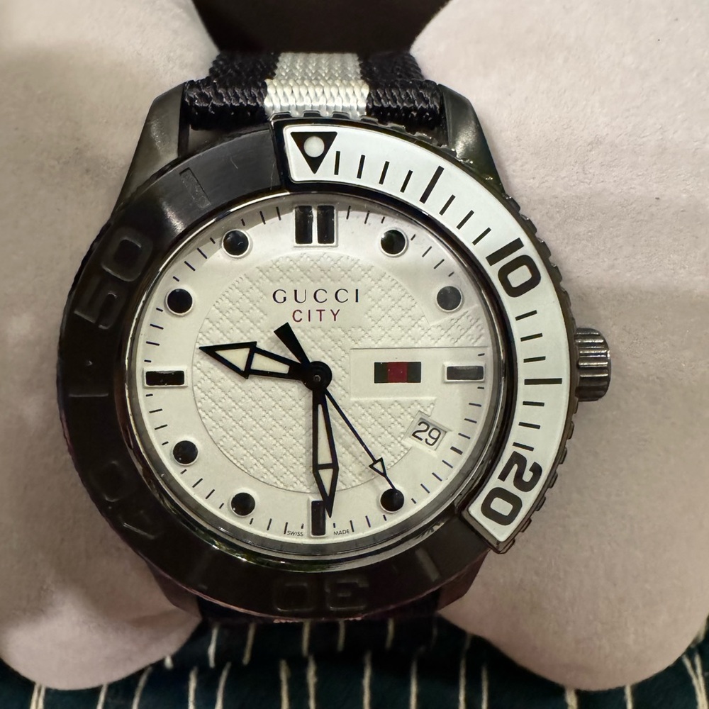 Gucci Monochrome City Watch Needs Replacement Battery